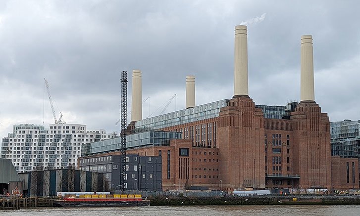 Battersea power station